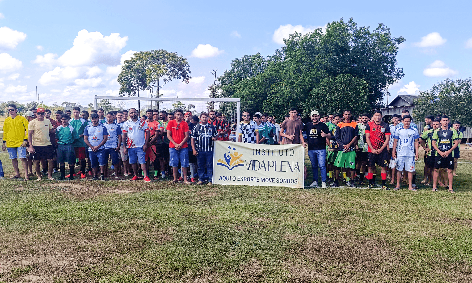 Campeonato Vida Plena reúne 12 equipes em disputa no Campo do Vando